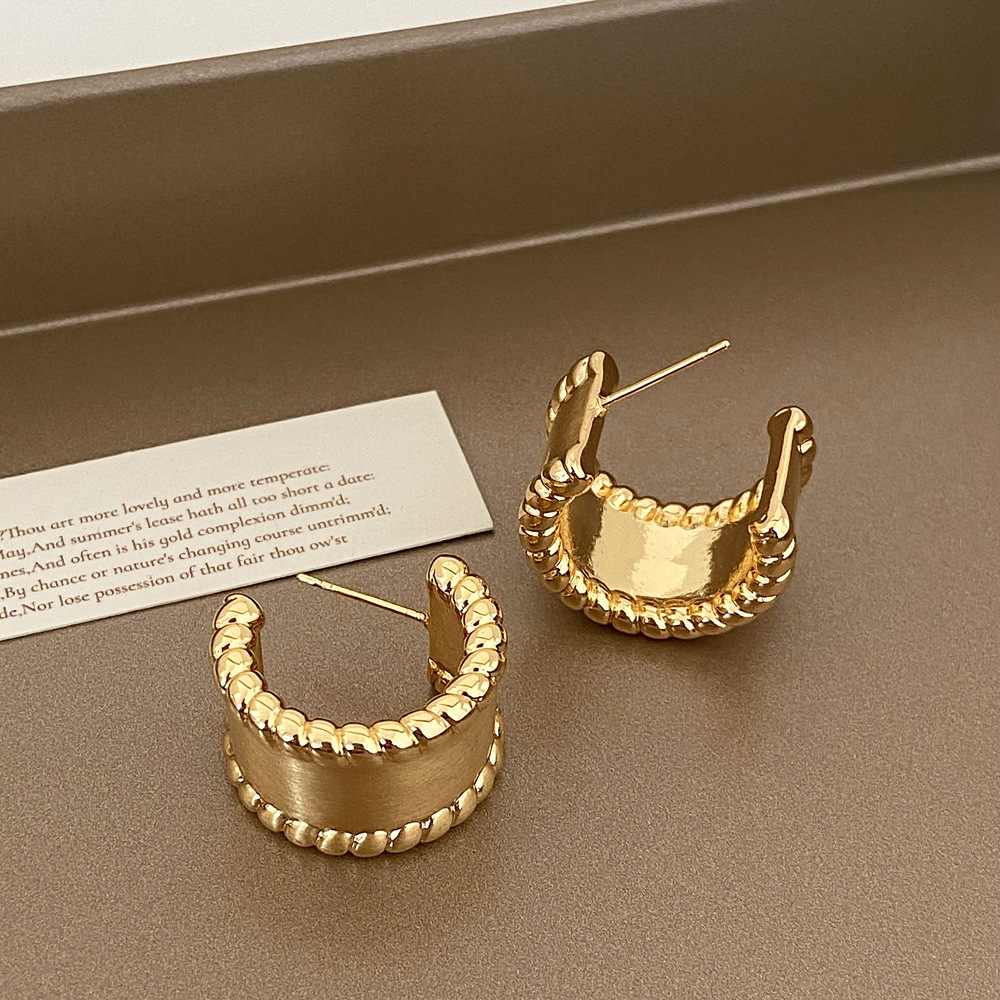 European and American fashion ins earrings, cold style brushed metal stud earrings, high-end retro individual ear buckles, simple earrings pic 22