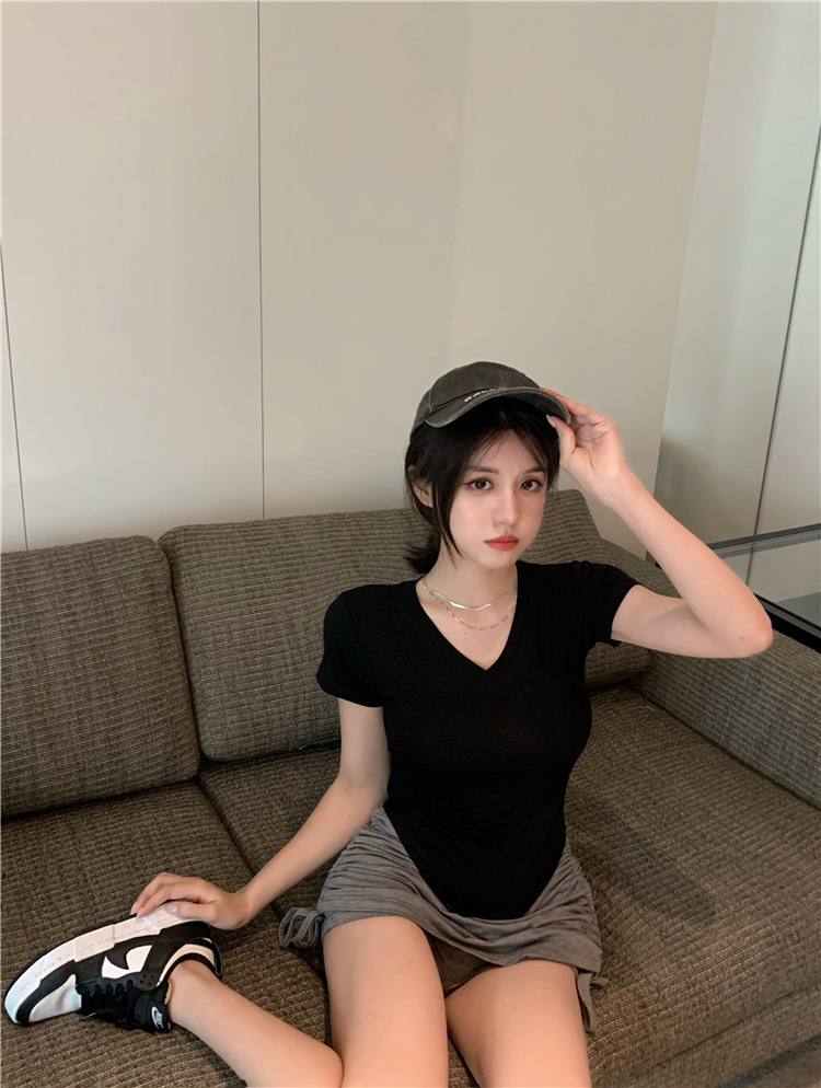 T恤女2024夏季新款v领设计感内搭打底衫不规则辣妹欲风短袖上衣详情27