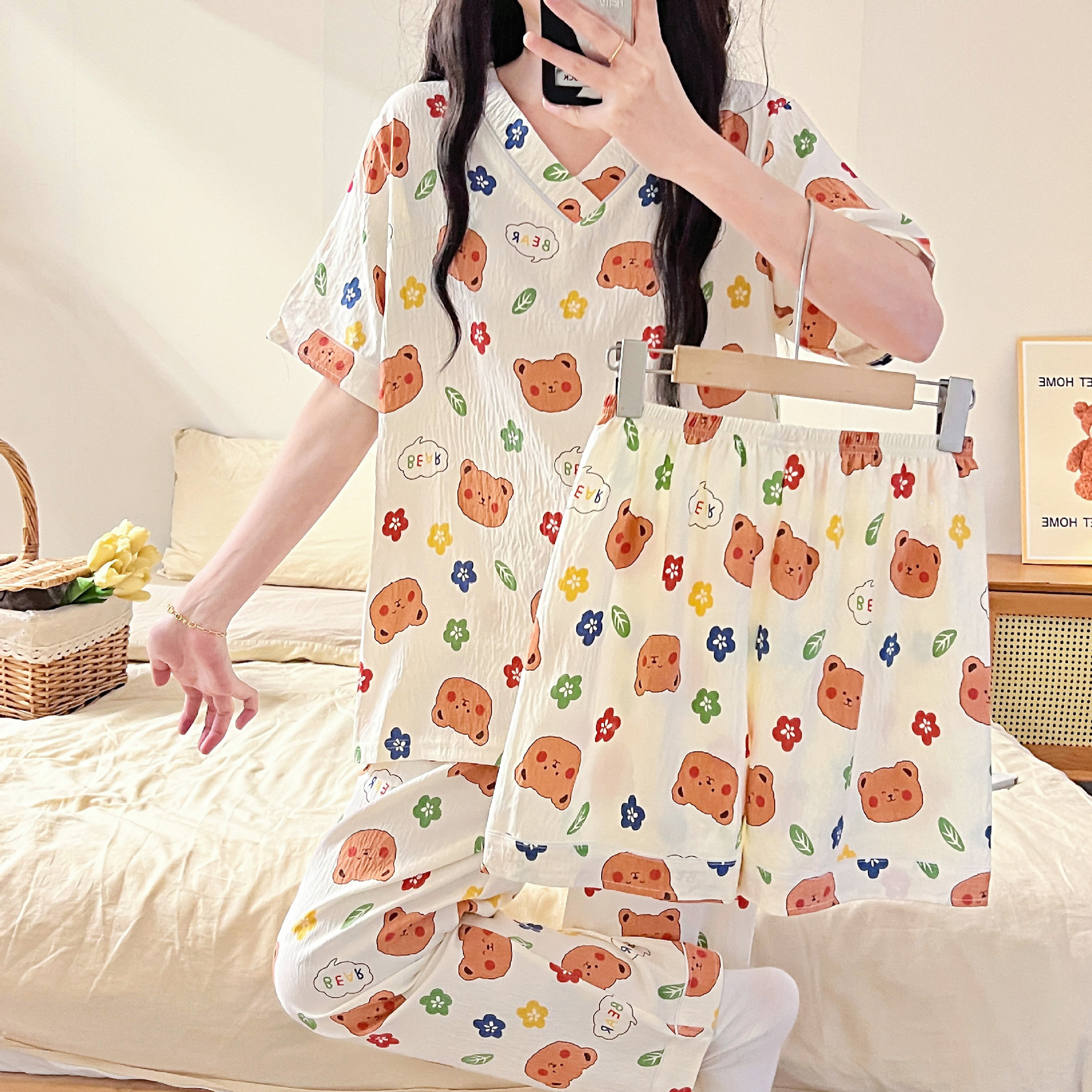 跨境爆款V领睡衣女云朵棉三件套夏季短袖短裤长裤卡通家居服套装详情9