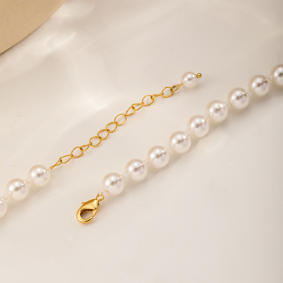 Nasha Glass pearl sweater Chain is a fashionable and versatile, light luxury and high-end commuting accessory necklace for women in autumn and winter pic 10