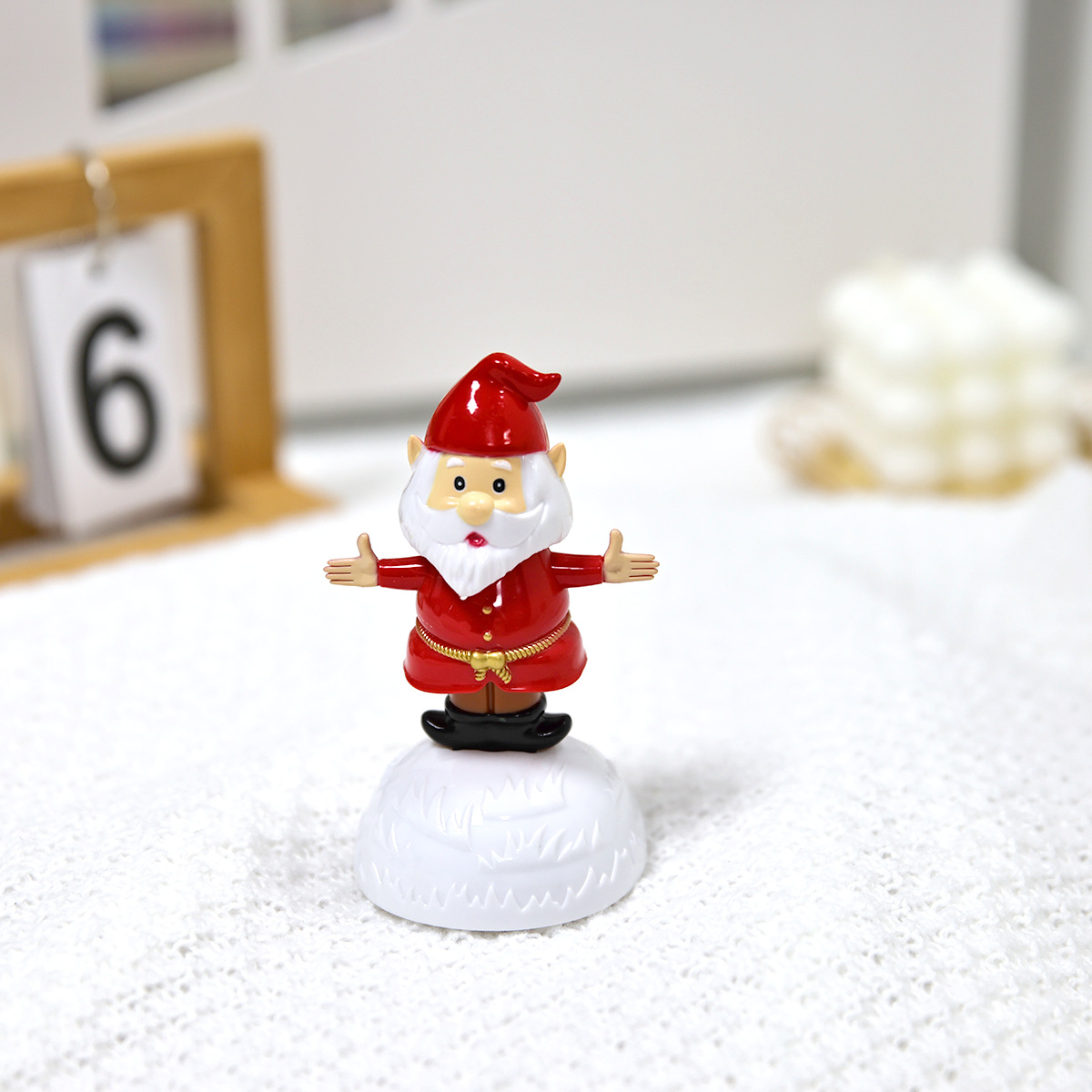 创意太阳能摇摆公仔摇头圣诞节礼品汽车摆件招手圣诞老人饰品详情2