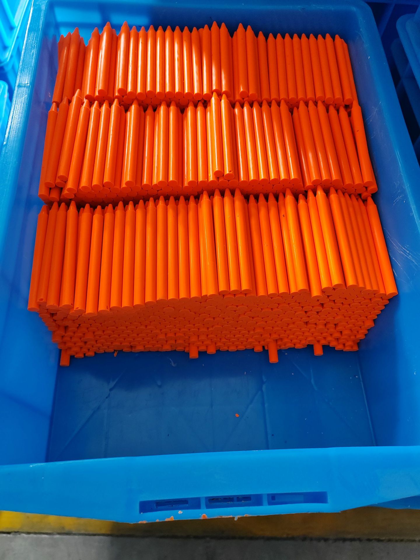 荧光蜡笔彩色儿童绘画涂鸦蜡笔厂家直销批发详情2