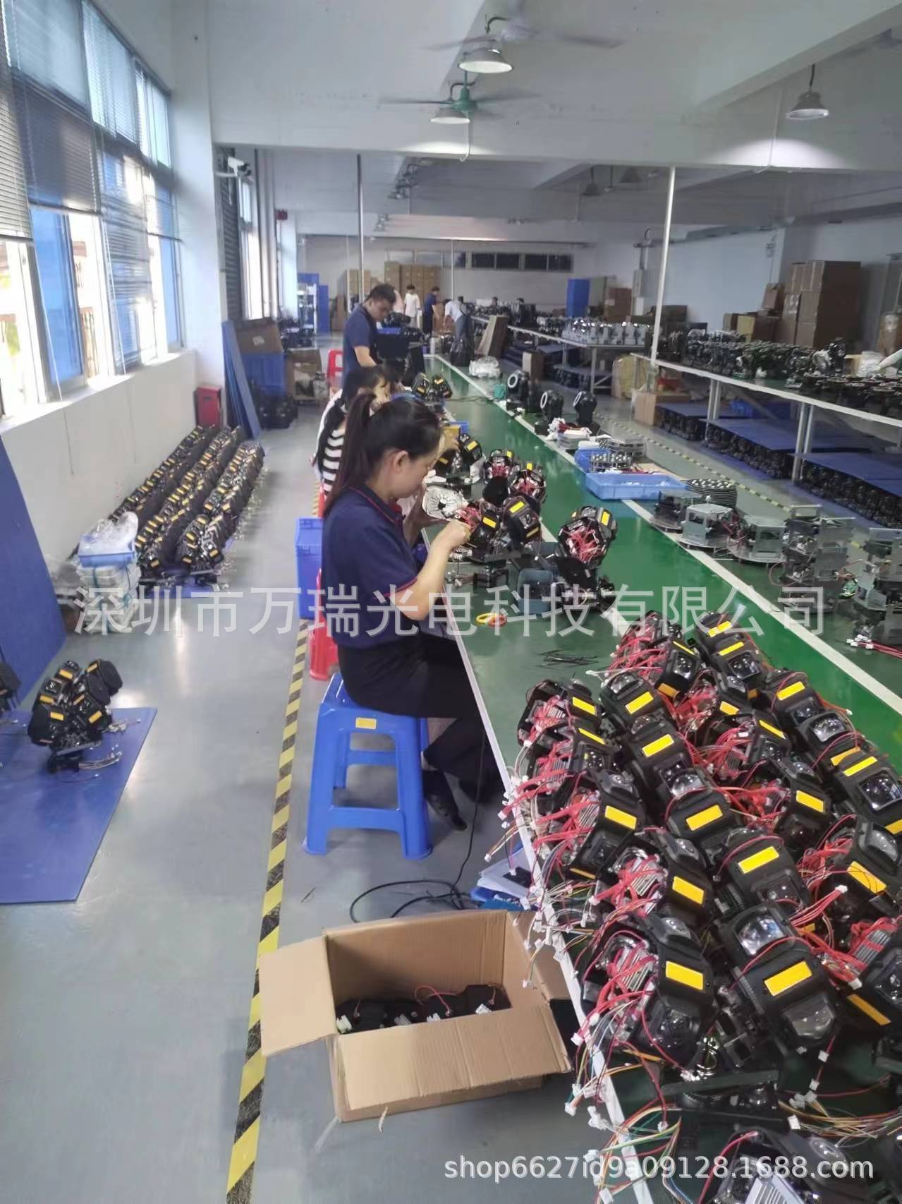 摇头光束激光灯双头小壁虎LED舞台频闪无极旋转KTV酒吧蹦迪图案详情13
