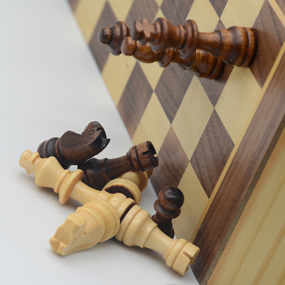二合一木制国际象棋跳棋磁性折叠便携益智棋牌休闲娱乐传统桌游详情13