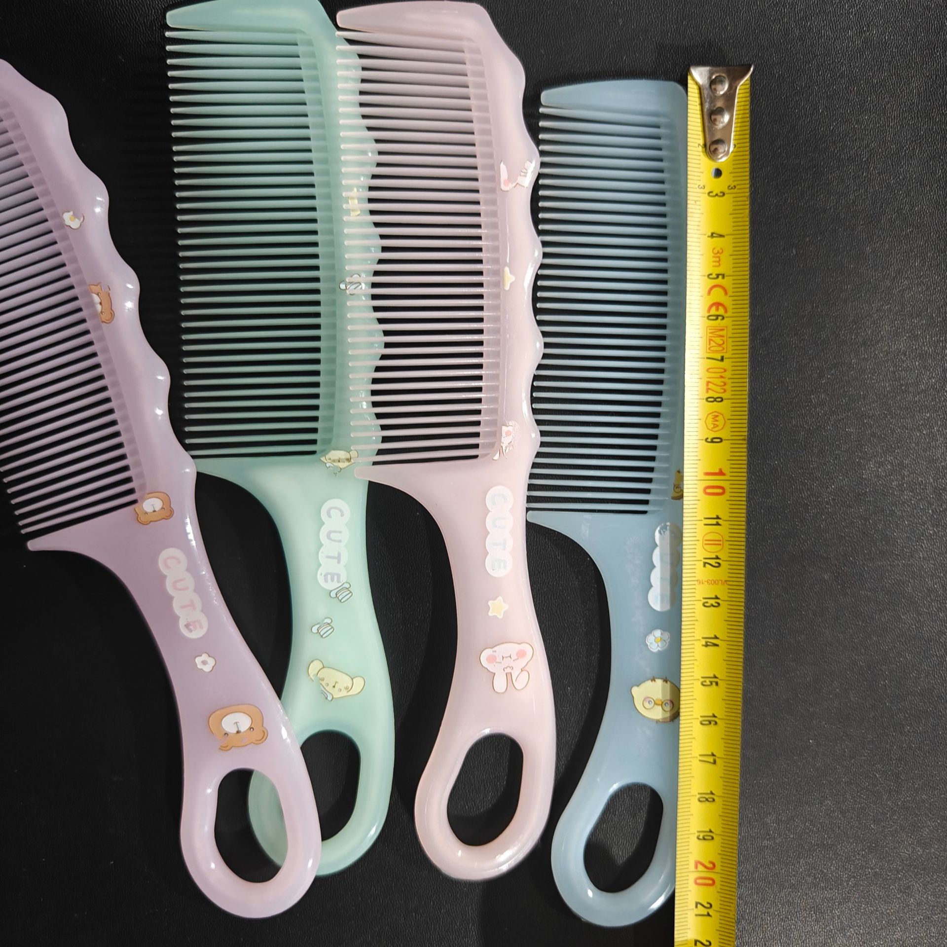 【 Zone 3-11 】ED88 combs 20/ pack 960/ piece ED88 combs, new candy-colored combs for adults and students, colorful combs as gifts, wholesale 1 yuan pic 1