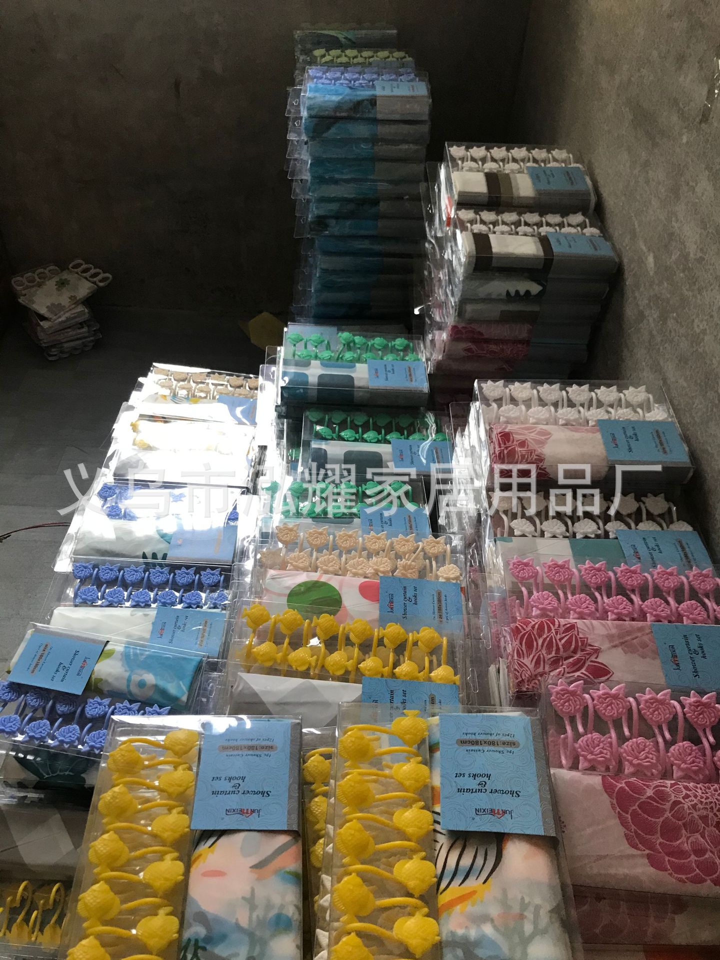 北欧风加厚PEVA印花卫生间浴帘花朵盒装套装花钩浴帘隔断防水浴帘详情2
