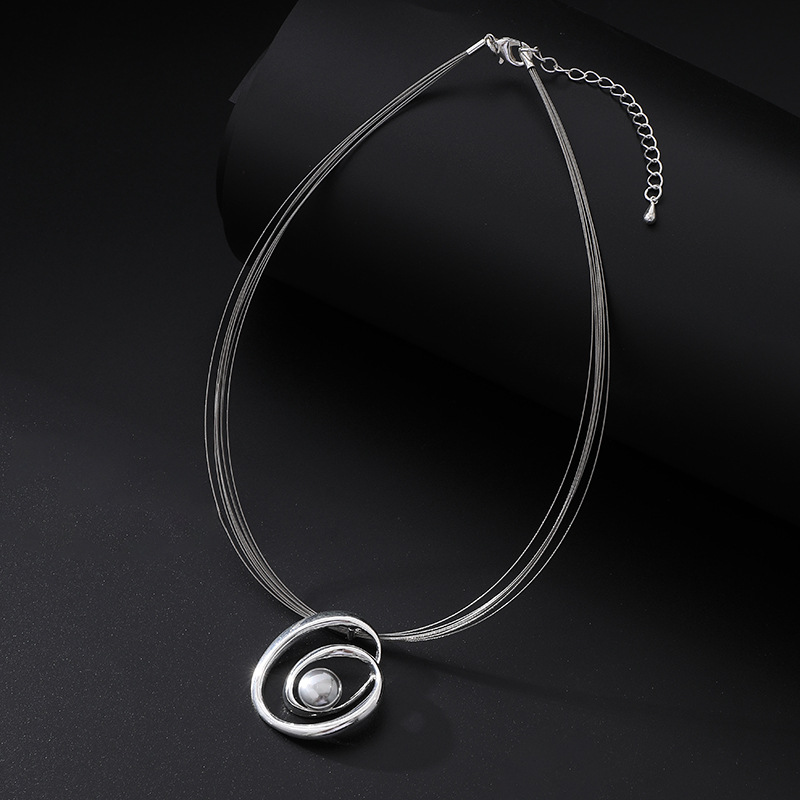 亚马逊爆款欧美时尚高级精致镂空不规则圆几何合金吊坠女士锁骨链详情12