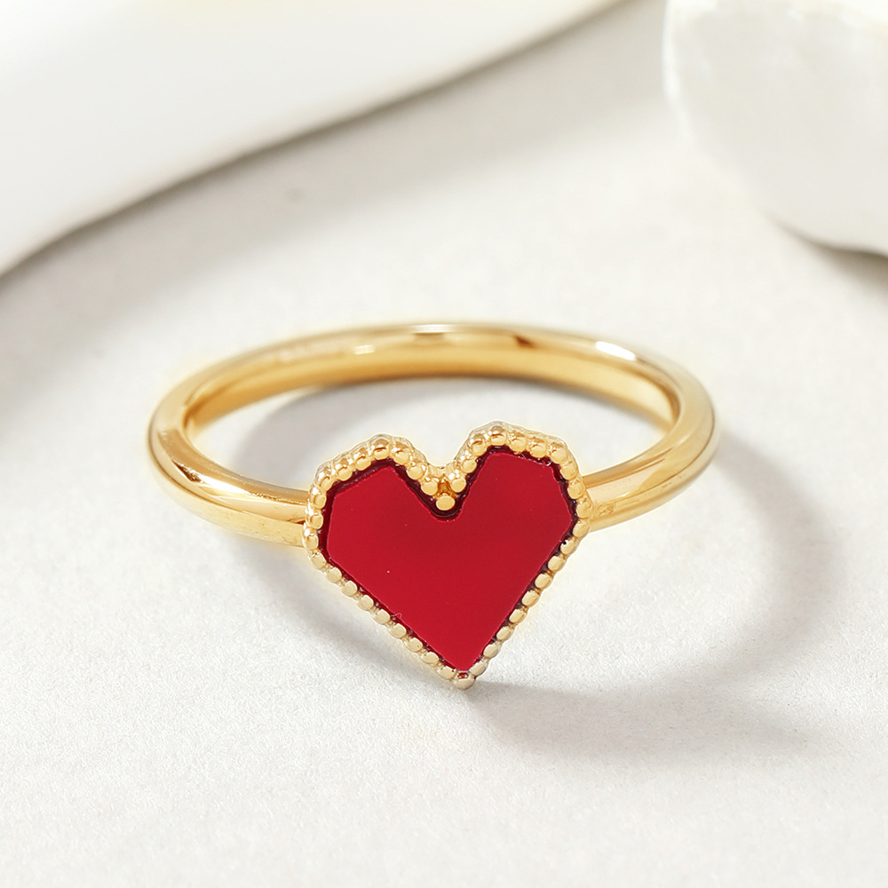 跨境不锈钢饰品 设计感极简时尚焊牌四色爱心情侣钛钢戒指  厂家详情9