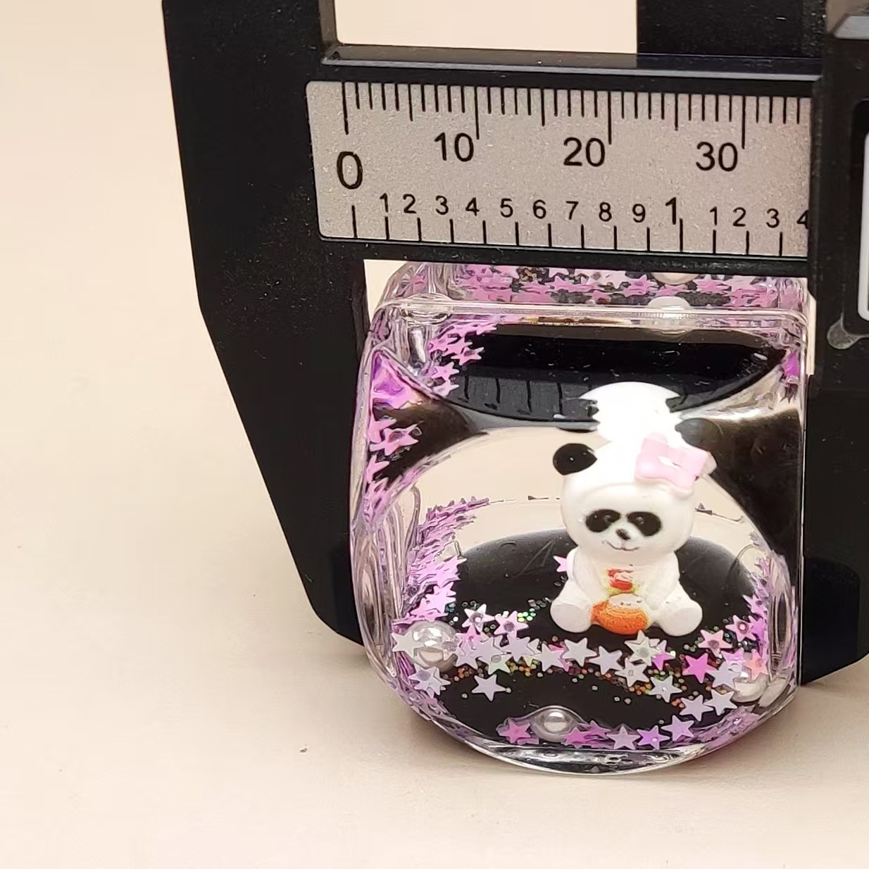创意亚克力入油流沙瓶奶黑色爆闪熊猫系列钥匙扣汽车配饰桌面摆件详情10