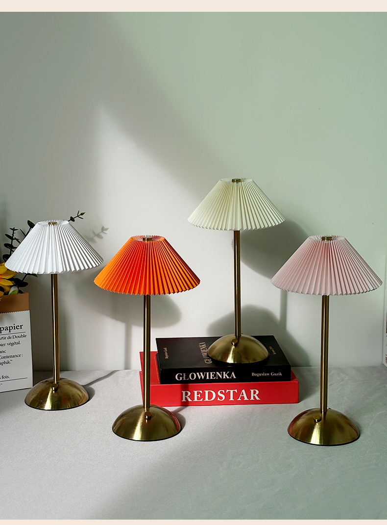Modern and simple pleated fabric metal table lamp, cross-border bedroom bedside ambient light, rechargeable touch night light pic 16