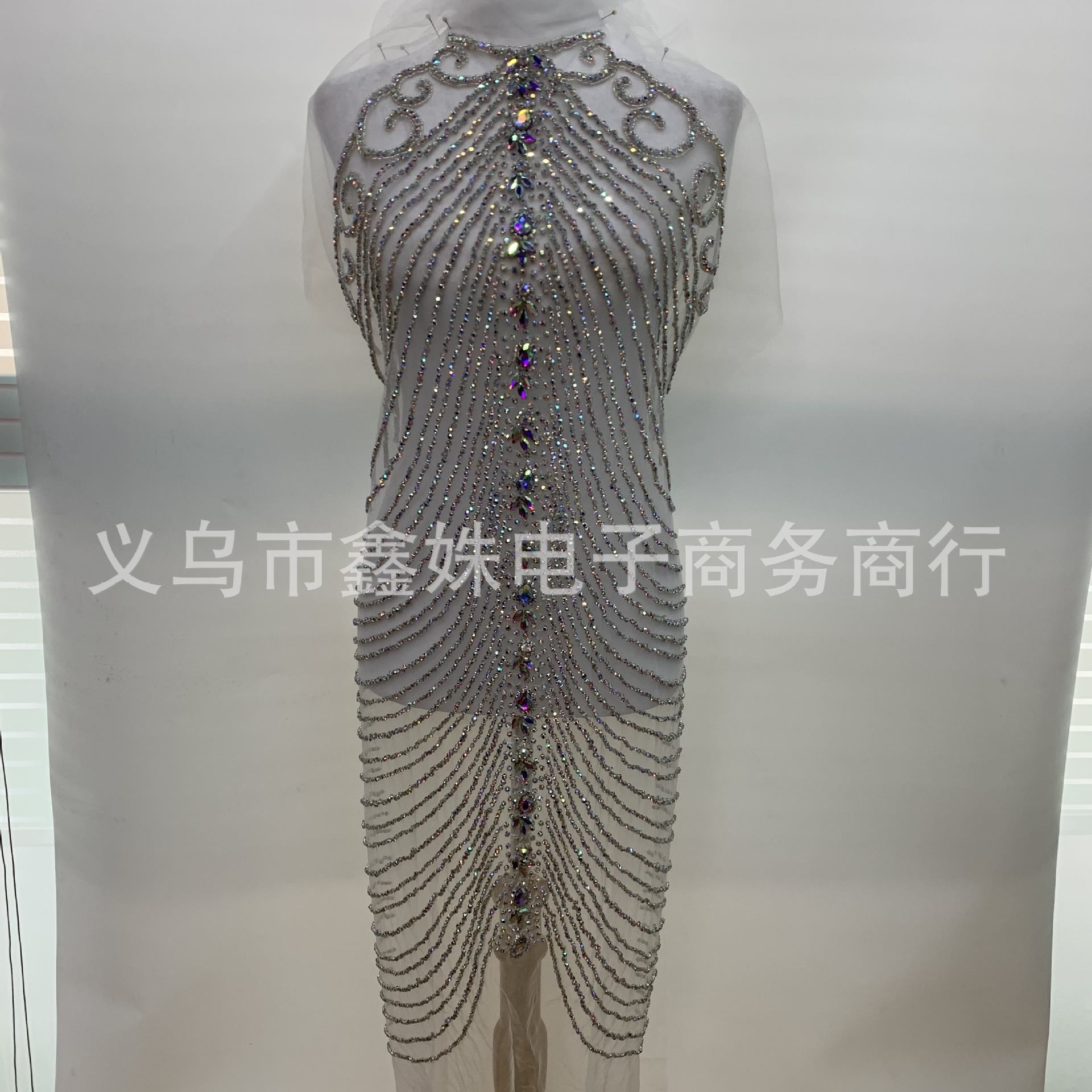 Factory wholesale deep V-neck dresses, wedding gowns, catwalk shows, hosting coming-of-age ceremonies, banquets, dance gowns, heavy stitch beaded fabric pic 16