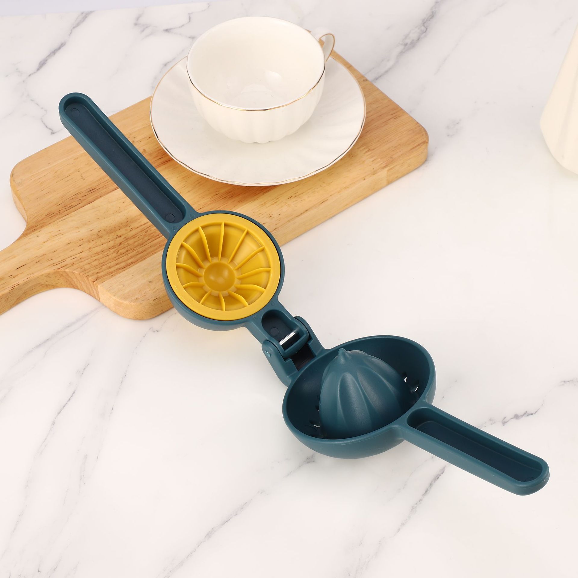 多功能旋转式榨汁机手动柠檬夹家用压汁器小型果汁机水果榨汁器详情8