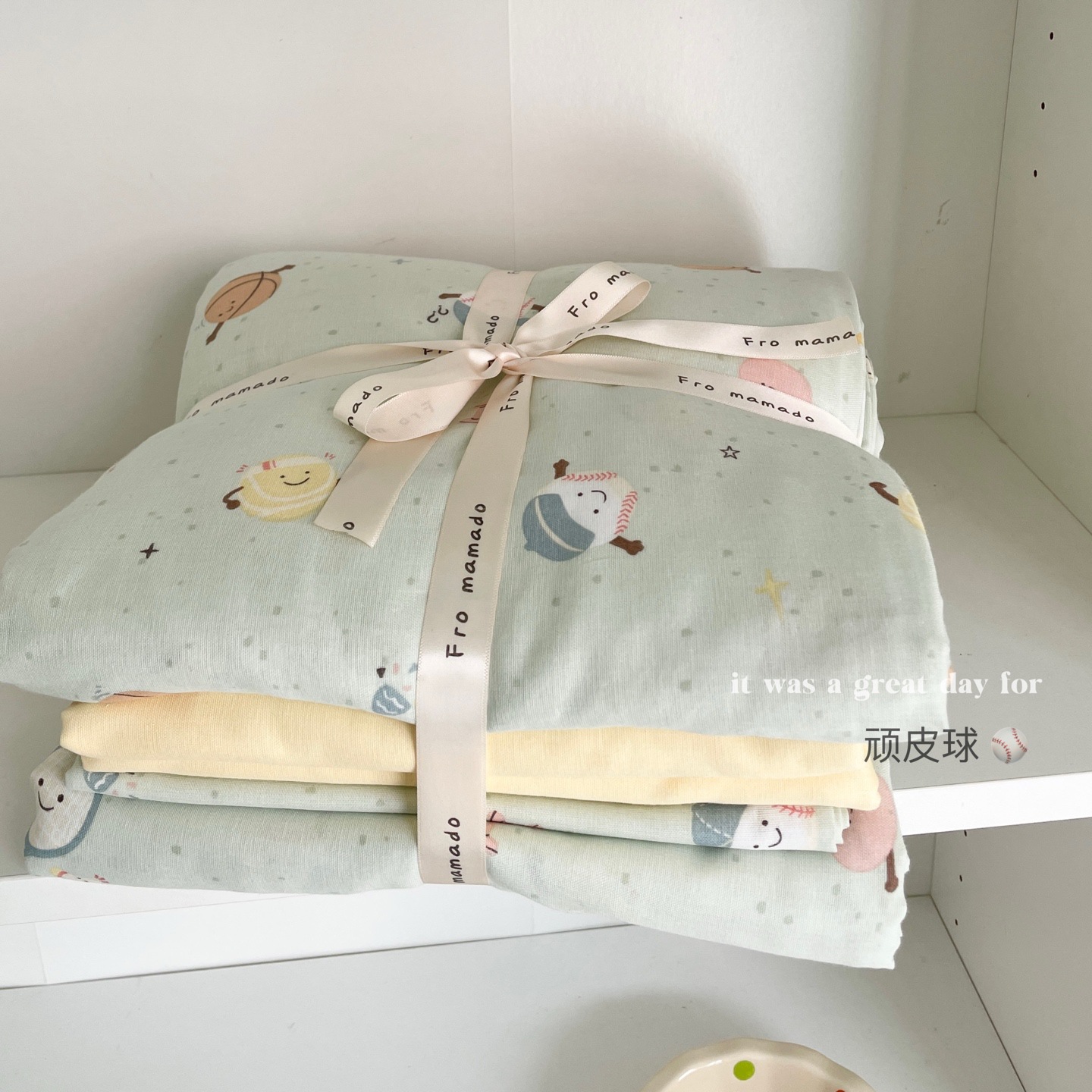 A set of three or four pieces with fresh small floral print double-layer yarn, pure cotton soft naked sleeping quilt cover and cartoon bedding pic 71