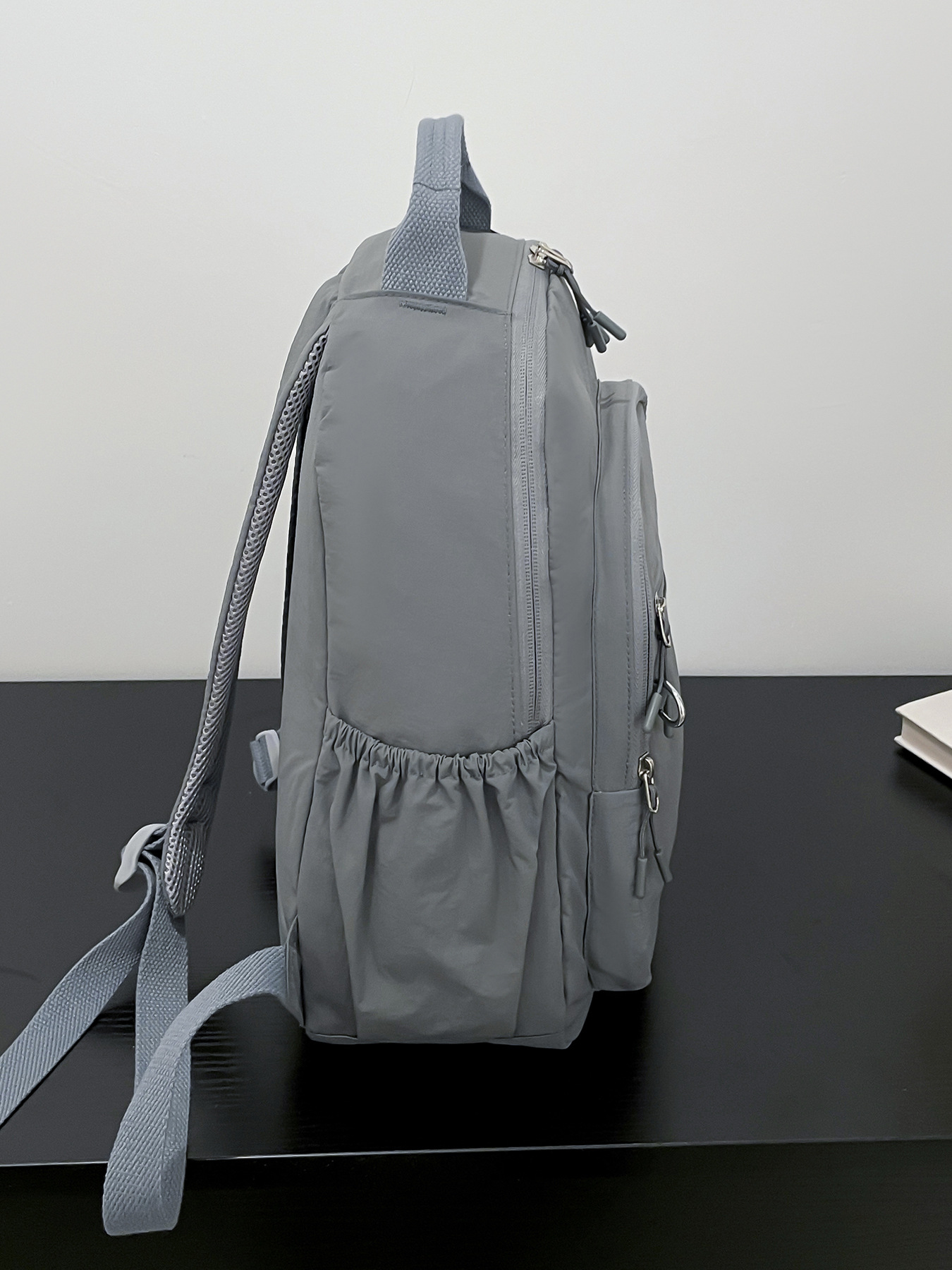 现货外贸跨境大容量轻便多隔层女士休闲百搭防泼水学生双肩包学生详情42