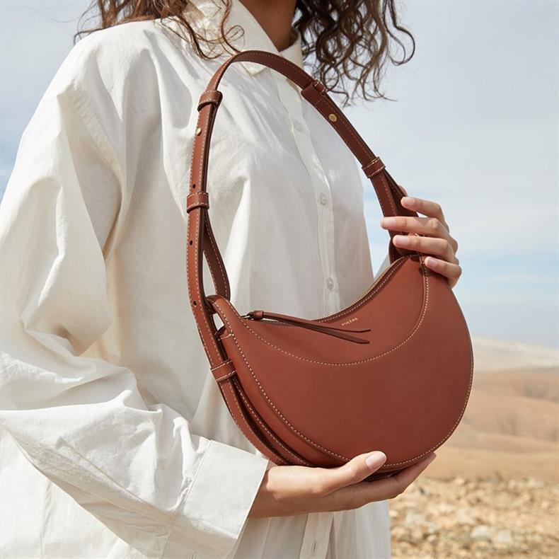 法国小众polene月牙包女真皮poleno半月腋下包包斜挎马鞍包新款详情8