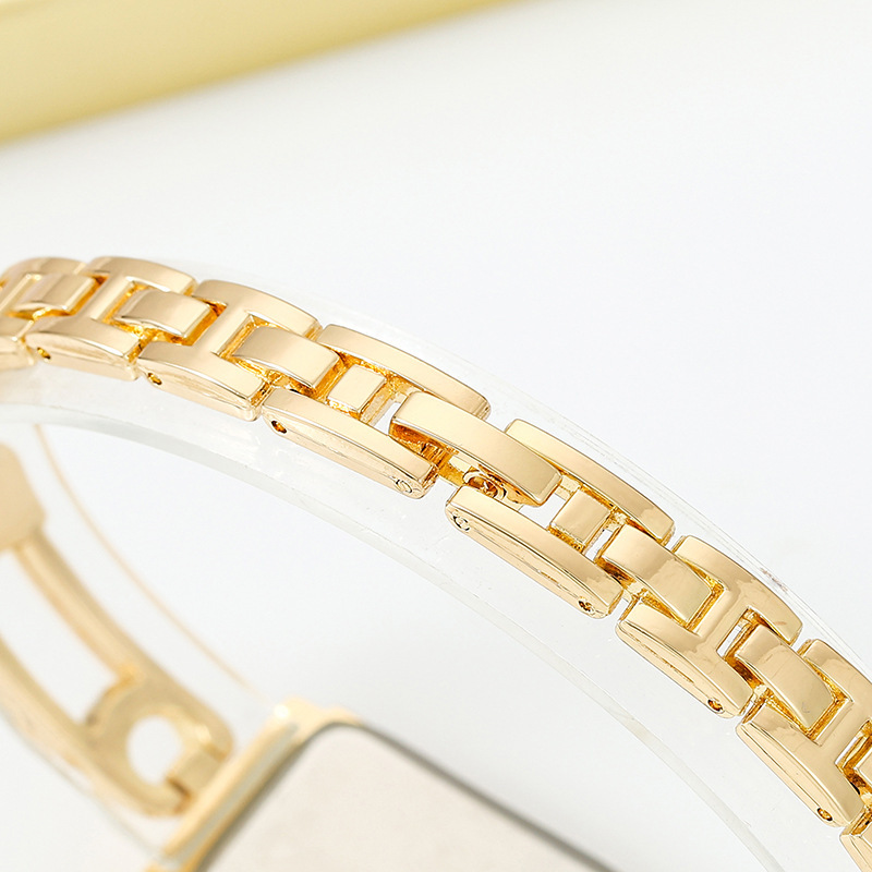 跨境新款小众高级感手链表女款时尚腕表轻奢镶钻方形女士手表石英详情6