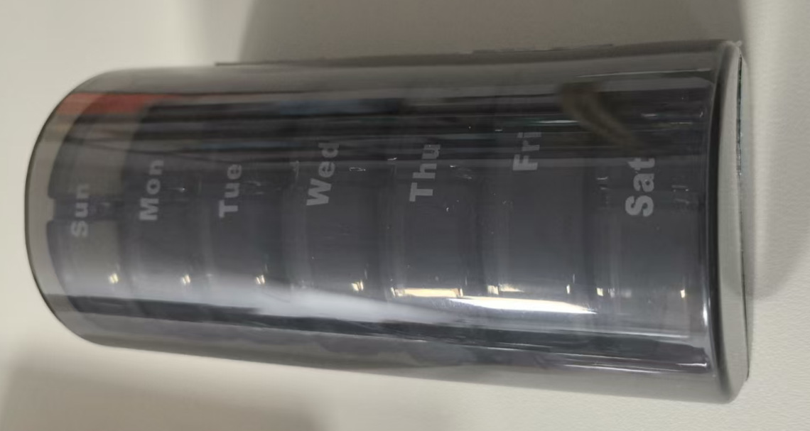 Portable transparent medicine storage box with high appearance level, mini one-week seven-day travel compartments, plastic medicine box, OPP bag pic 5