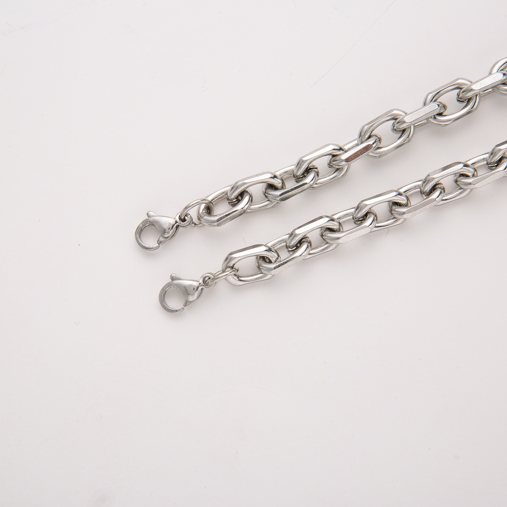 潮酷男士高品质钛钢十字手链简约气质嘻哈风个性百搭饰品手饰详情7