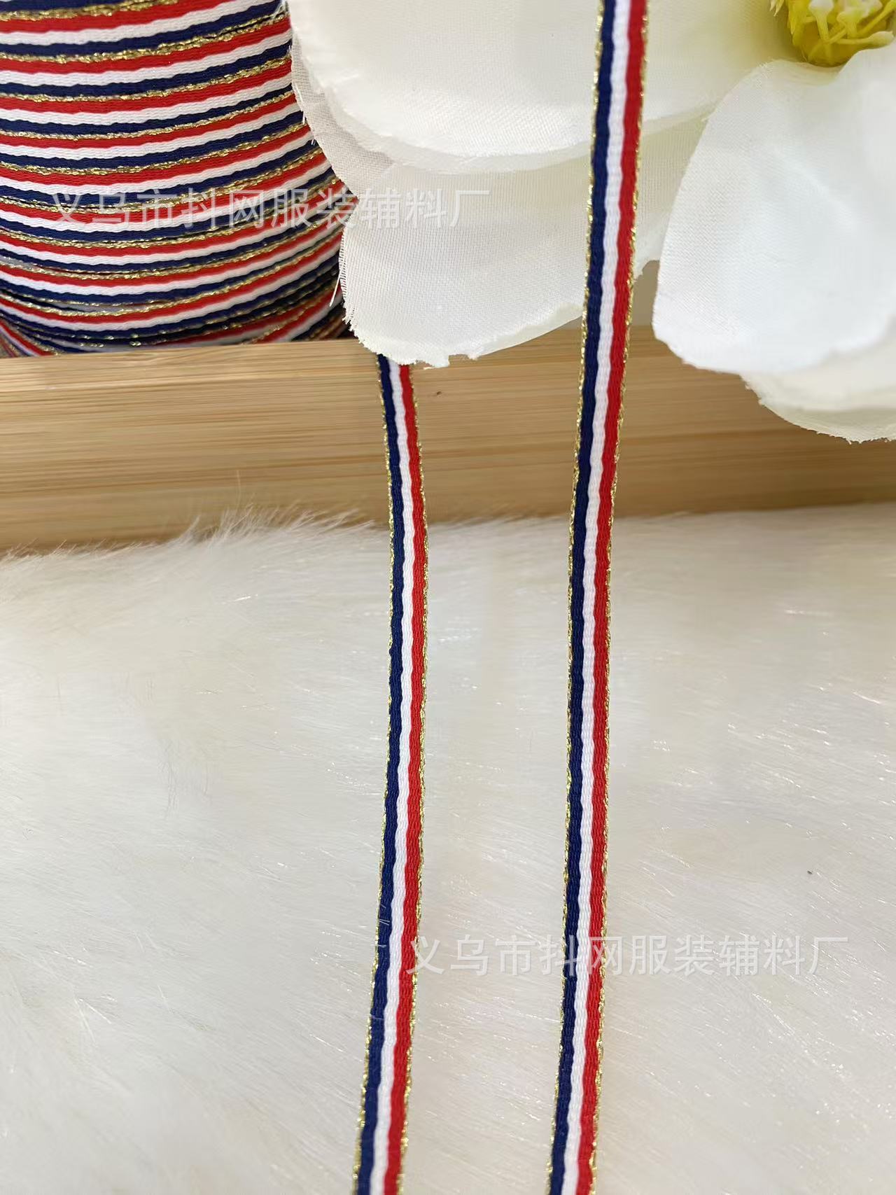 Wholesale of 0.6CM new three-color gold-edge webbing, red and green striped Christmas ribbon gifts, diy packaging, accessories and ribbons pic 13
