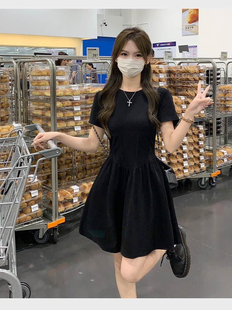 小黑裙鱼骨掐腰女2024超火夏天小个子短裙裙子辣妹高级感连衣裙详情22
