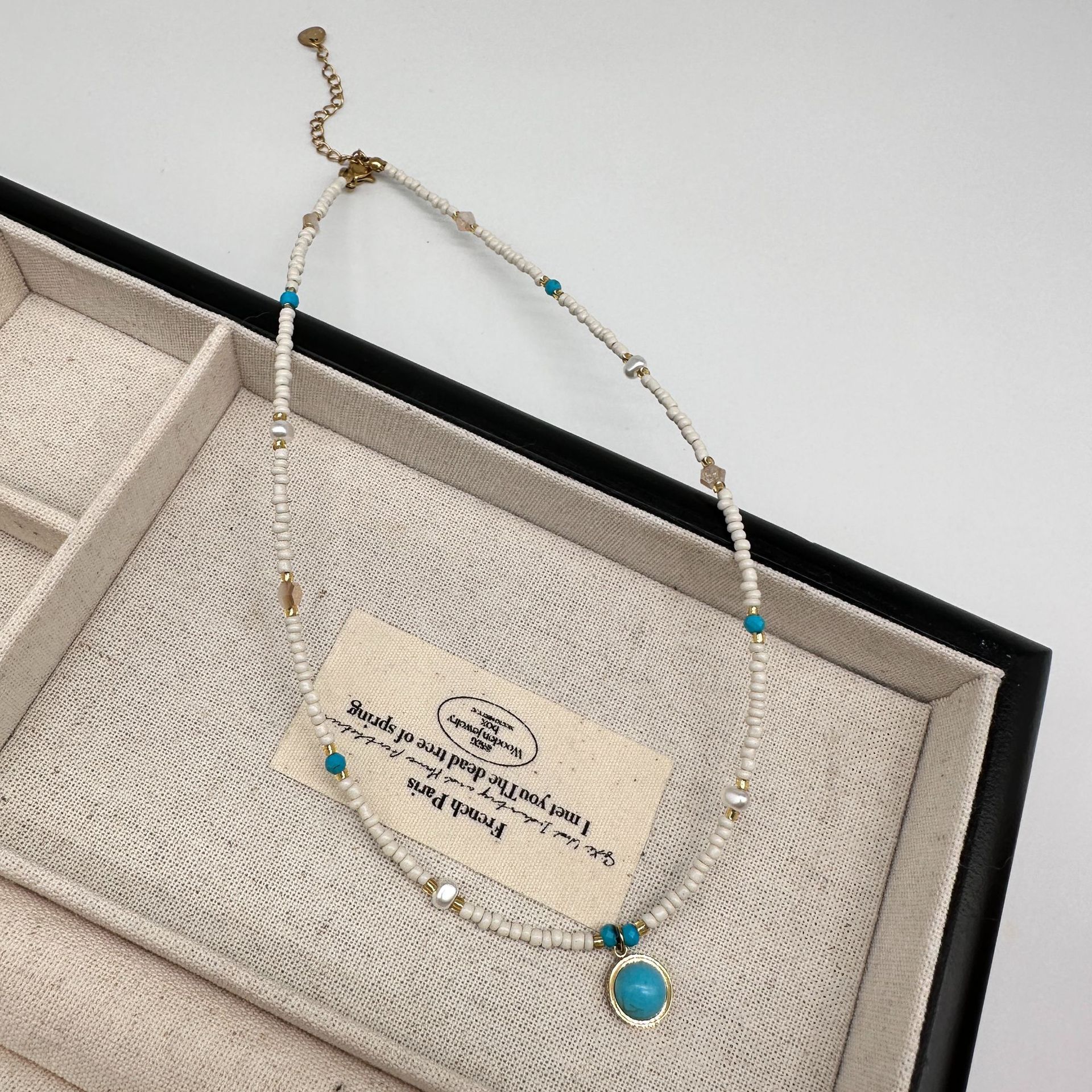 Natural stone turquoise beaded necklace, niche design, high-end collarbone chain, new Chinese style, fresh and delicate handcrafted necklace for women pic 11