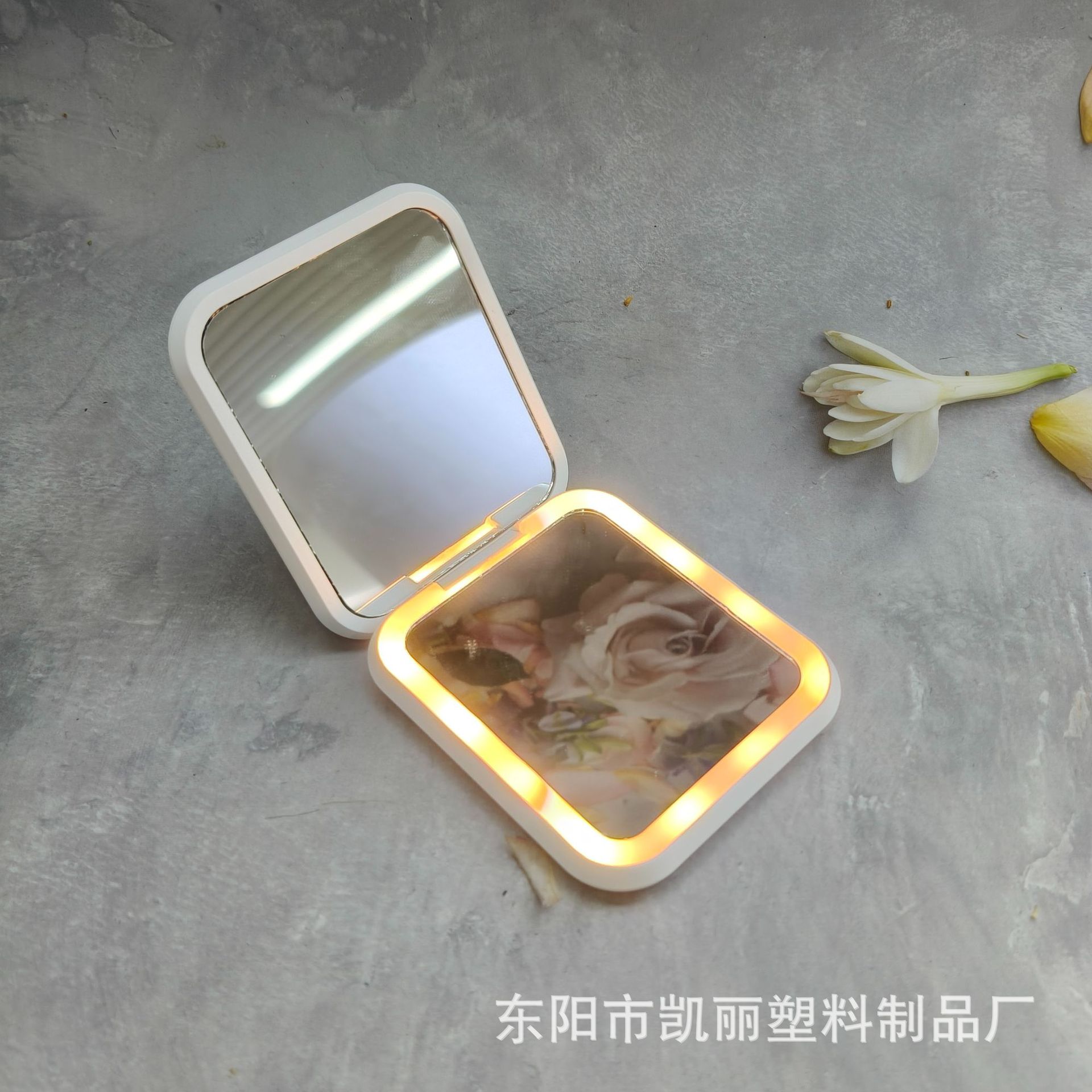 批发折叠镜便携LED随身镜塑料方形圆形塑料收纳灯镜三色灯镜子详情4