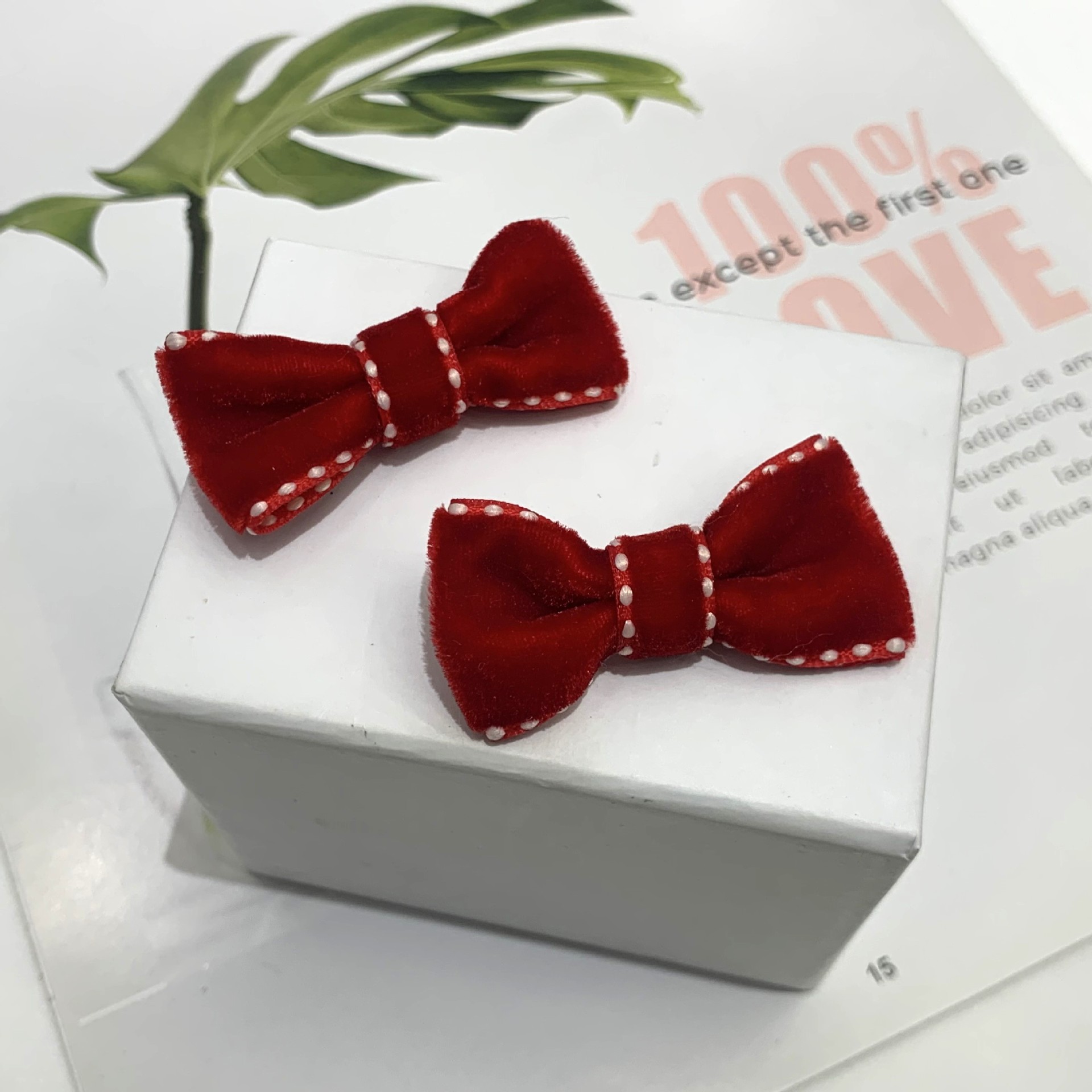 新春款儿童春节喜庆千鸟格天鹅绒织带蝴蝶结毛绒发夹头绳配饰 精美耐用时尚可爱详情6