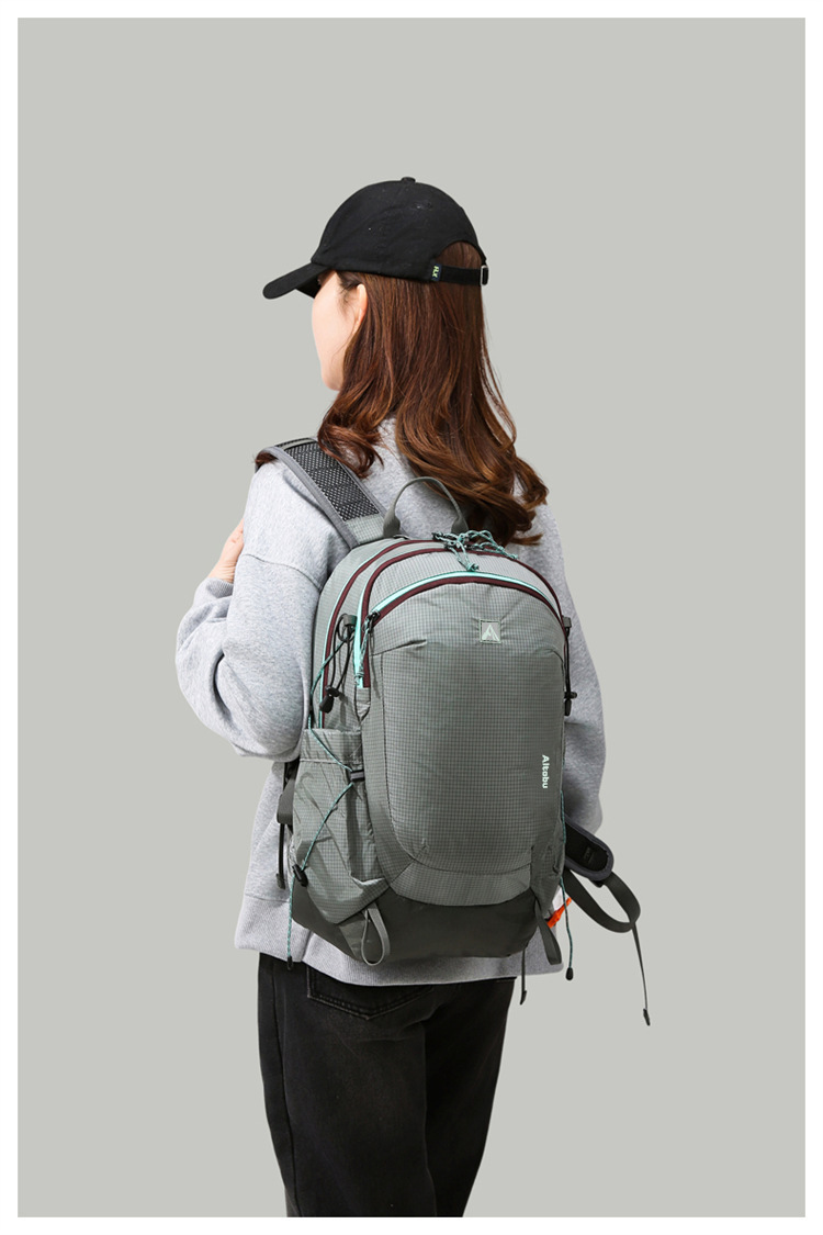 新款户外尼龙双肩包大容量防水休闲旅行背包详情20