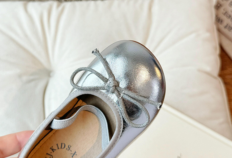 儿童小皮鞋2025春秋季新款韩版女童软底鞋蝴蝶结宝宝防滑时尚单鞋详情10