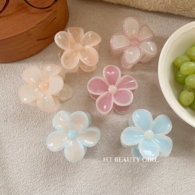 甜美五瓣花果冻色拼接发夹鸡蛋花盘发鲨鱼夹发饰详情3