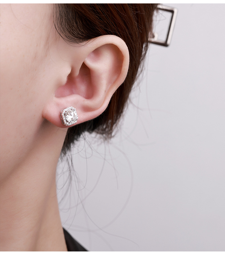 S925 sterling silver, exquisite and super shiny, one-carat square Mosan earrings, versatile and high-end, a niche sugar ear stud pic 10
