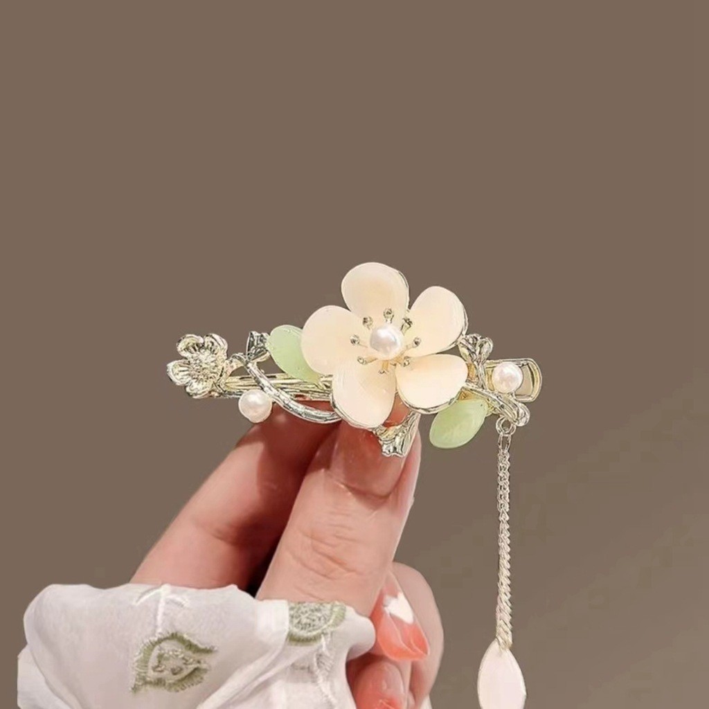 新款蝴蝶结鸭嘴夹义乌配饰高级感小香风发夹无痕小众款边夹儿童款详情17