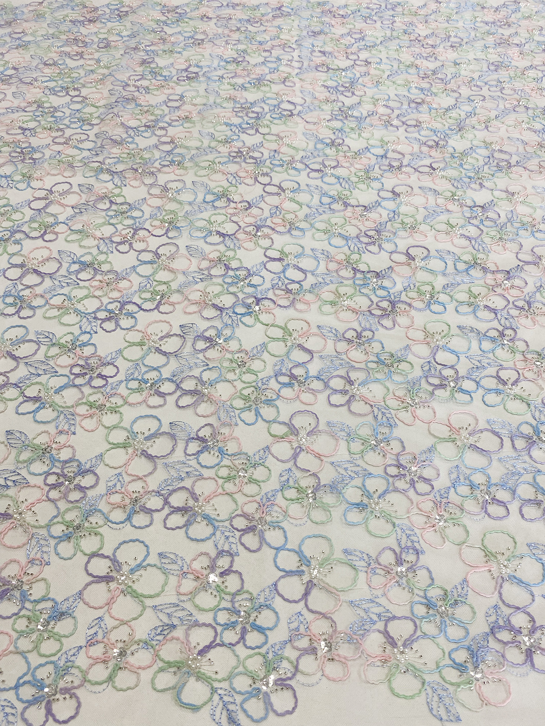 现货时尚彩色多色盘带蕾丝珠子绣花童装女装婚纱礼服面料LACE详情4