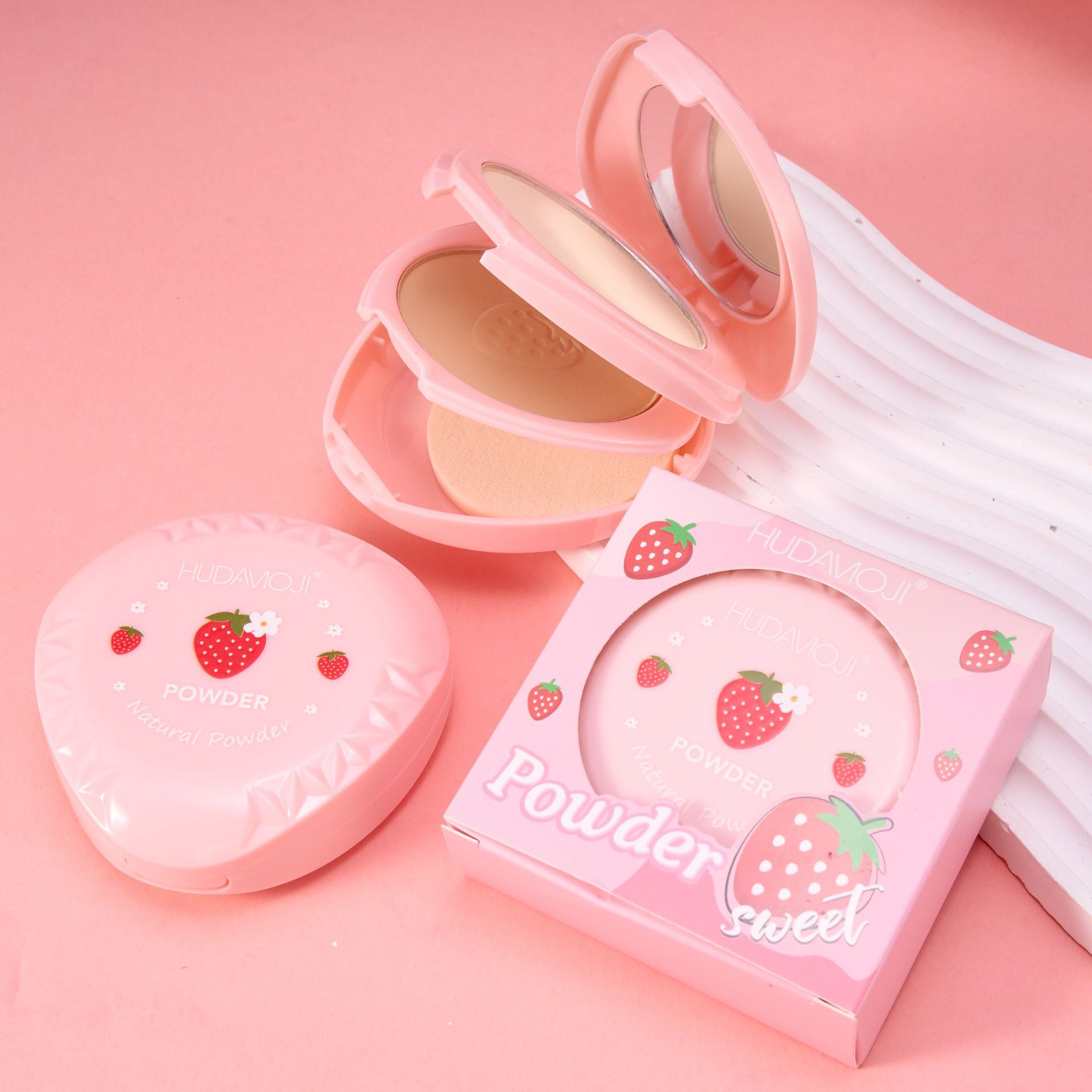 HUDAMOJI pink strawberry three-layer powder compact, a popular cross-border makeup product, features one layer of loose powder and one layer of contouring, which is natural and long-lasting pic 10