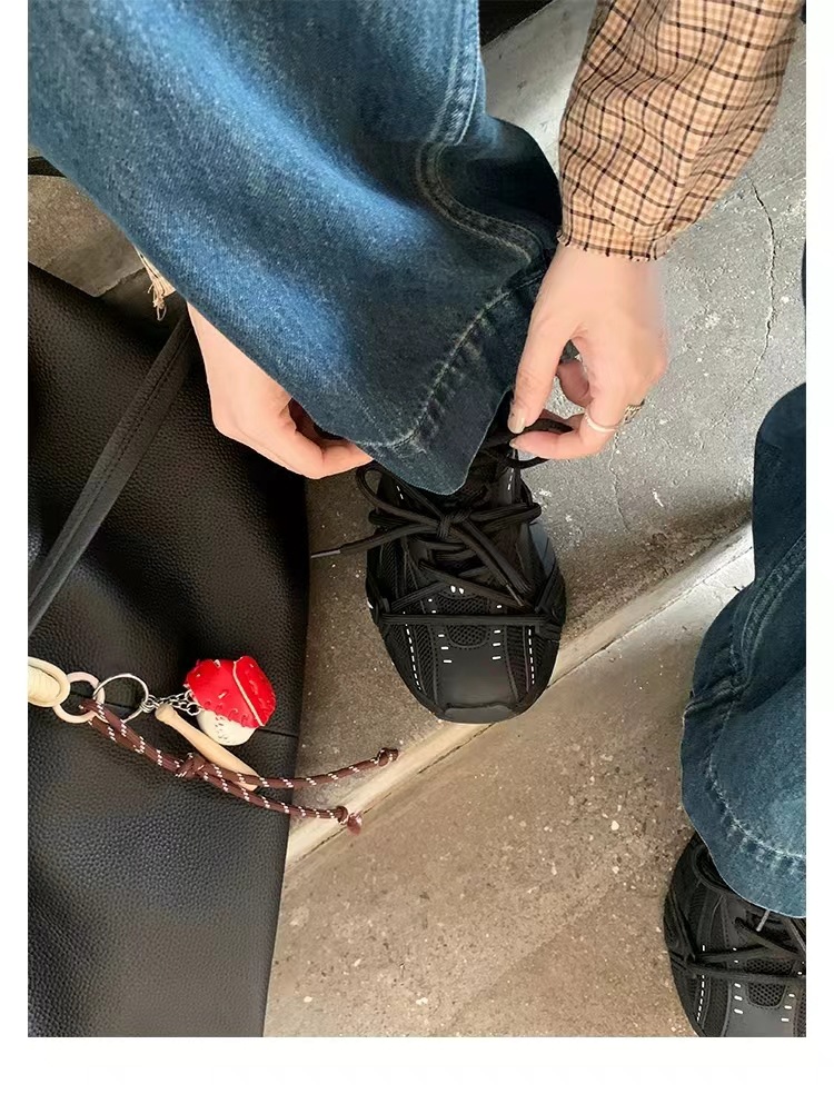 葡萄妈同款 画报女孩 时髦双鞋带网面拼接厚底增高老爹鞋女真皮详情41