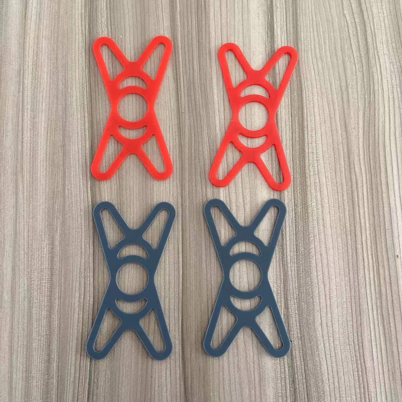 Soft silicone rubber bracket, mobile phone fixing strap, bicycle binding, mobile phone accessory, grid silicone rubber sleeve, car bracket pic 3