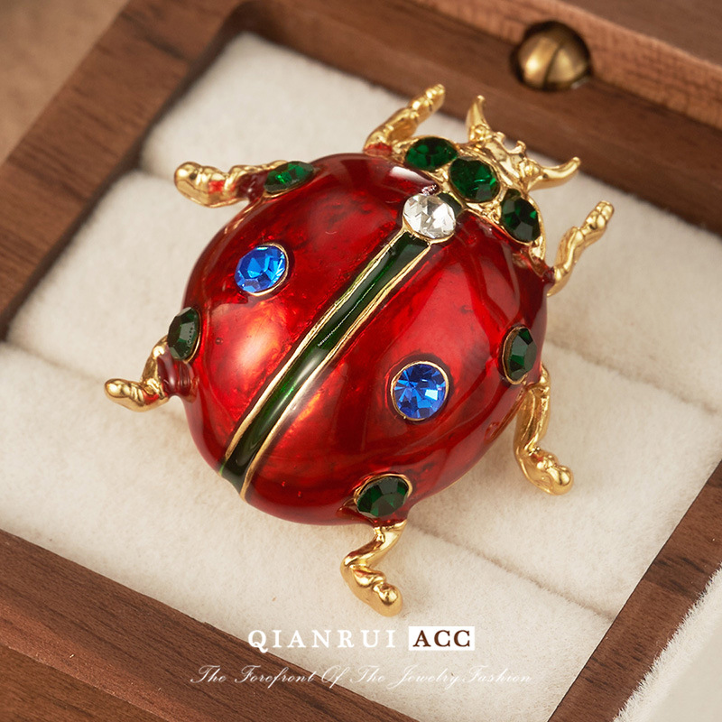 vintage brooch ladybug girl retro personalized brooch, light luxury beetle high-end niche design clothing and accessories pic 19