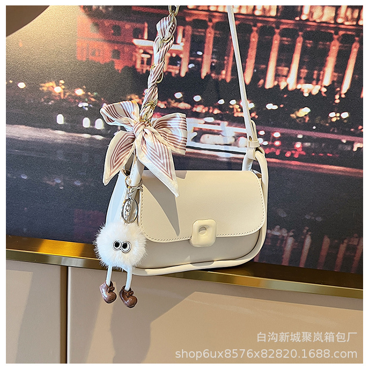 质感小包包2024新款女包春夏流行爆款斜挎包单肩腋下包小方包批发详情9