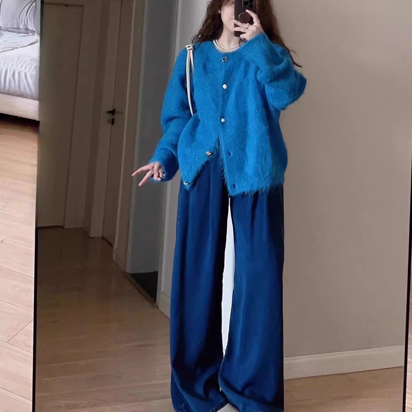 韩版高级感软糯克莱因蓝色针织开衫机能风辣妹长袖时尚毛衣外套女详情5