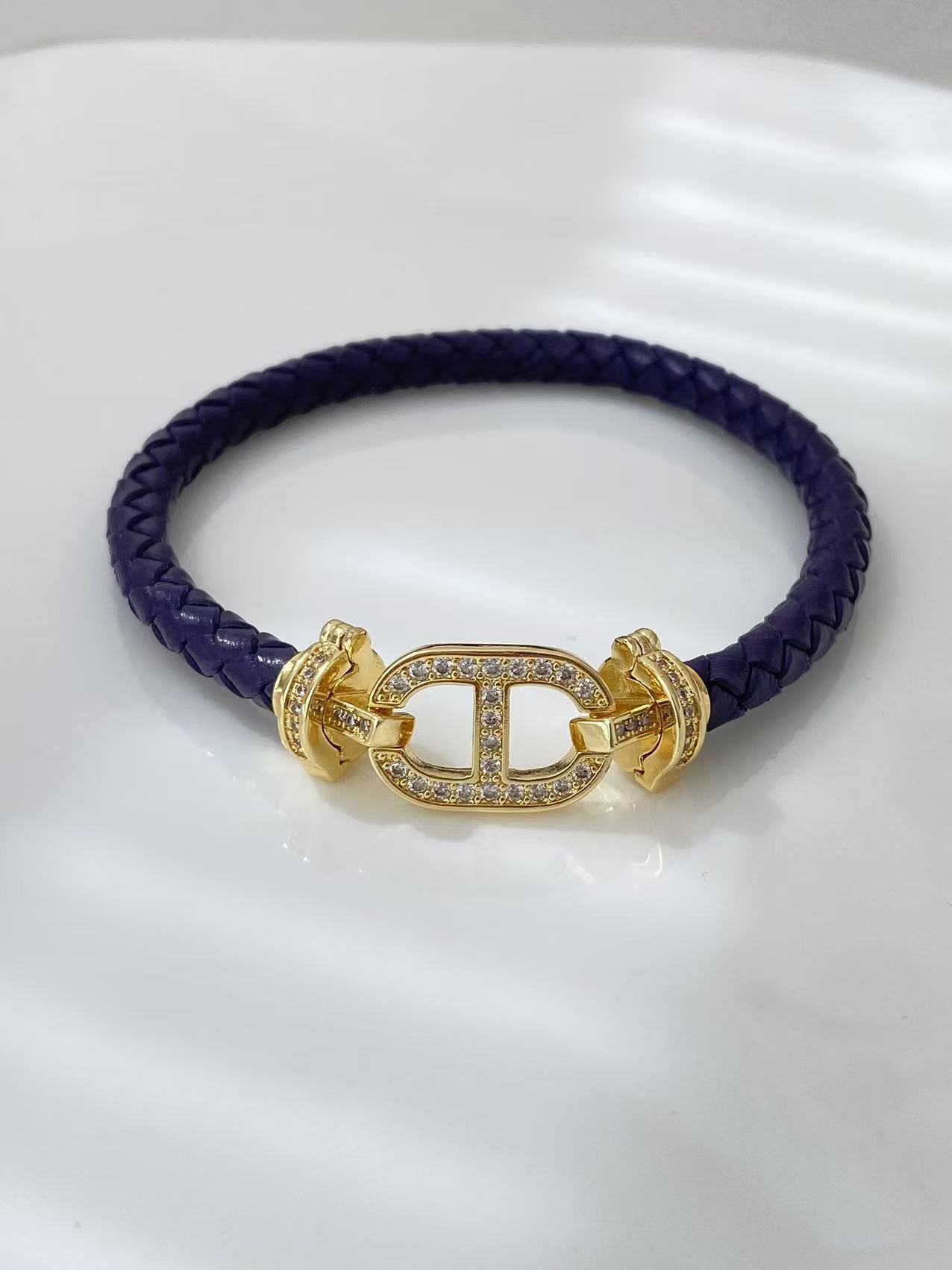 Pig nose red rope leather rope bracelet for men and women, 18k gold copper slightly inlaid with diamonds, high-end DIY bracelet for couples in the zodiac year pic 6