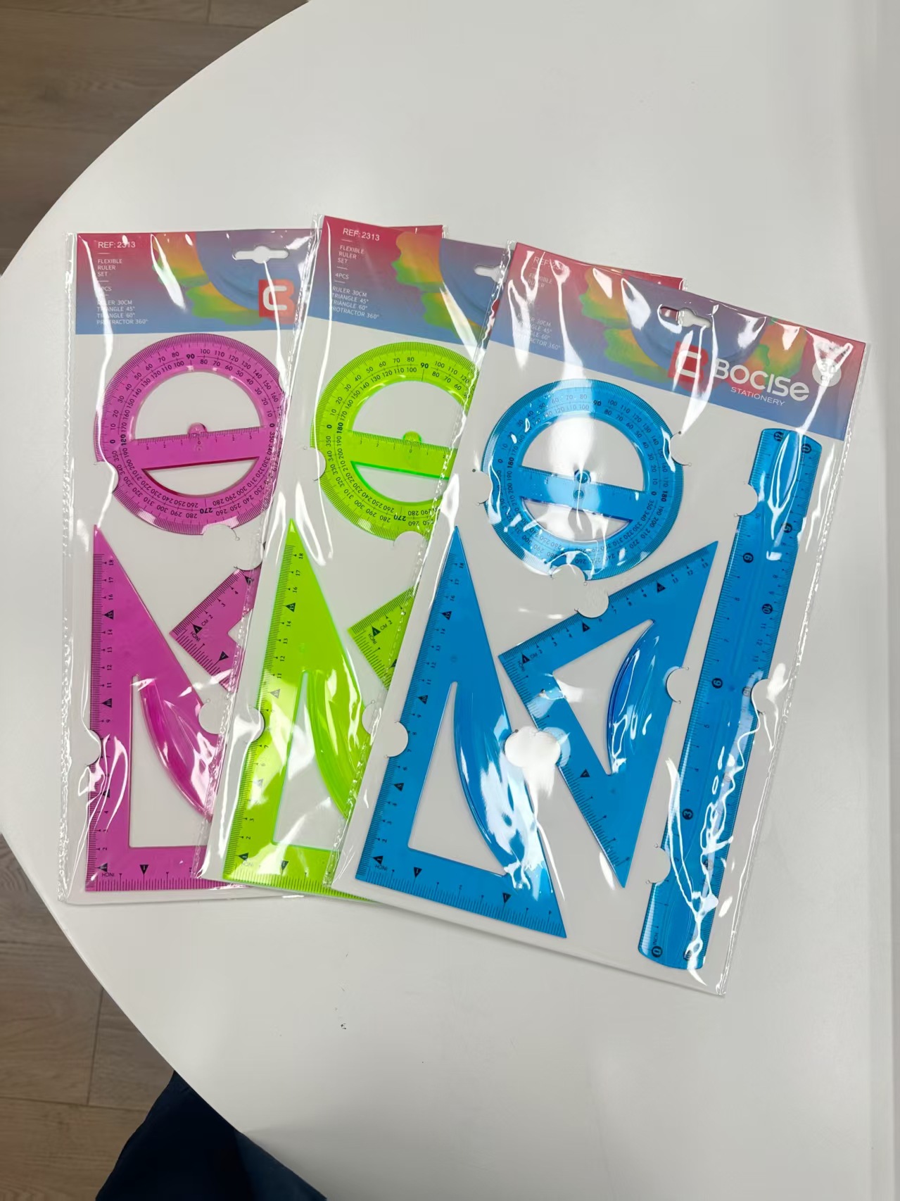 Venta directa de fábrica conjunto de cuatro piezas PVC soft sleeve rule triangular rule straight transferer en stock logotipo impreso texto de talento pic 2