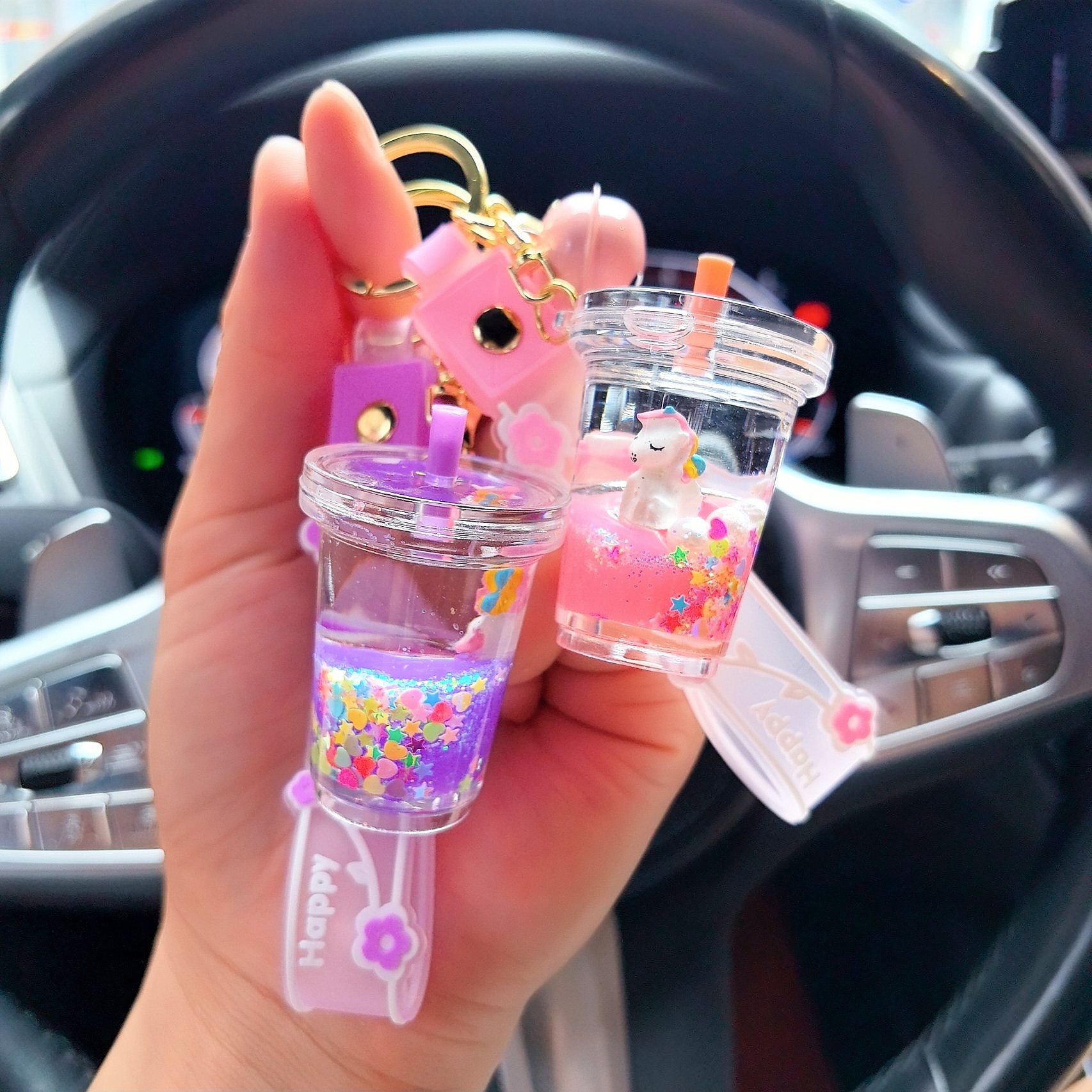 可爱奶茶杯独角兽入油流沙钥匙扣彩虹马包包挂饰抓娃机小礼品批发详情1