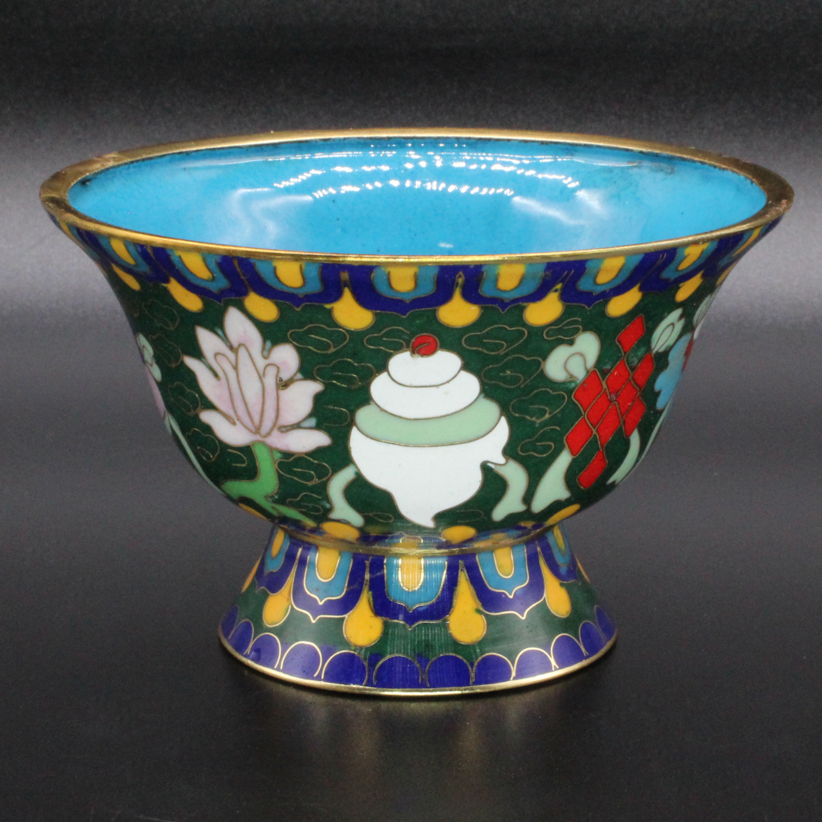 The cloisonne eight-treasure bowl is a traditional copper body, cloisonne enamel, polished, high-legged, eight-auspicious offering bowl and water bowl pic 14