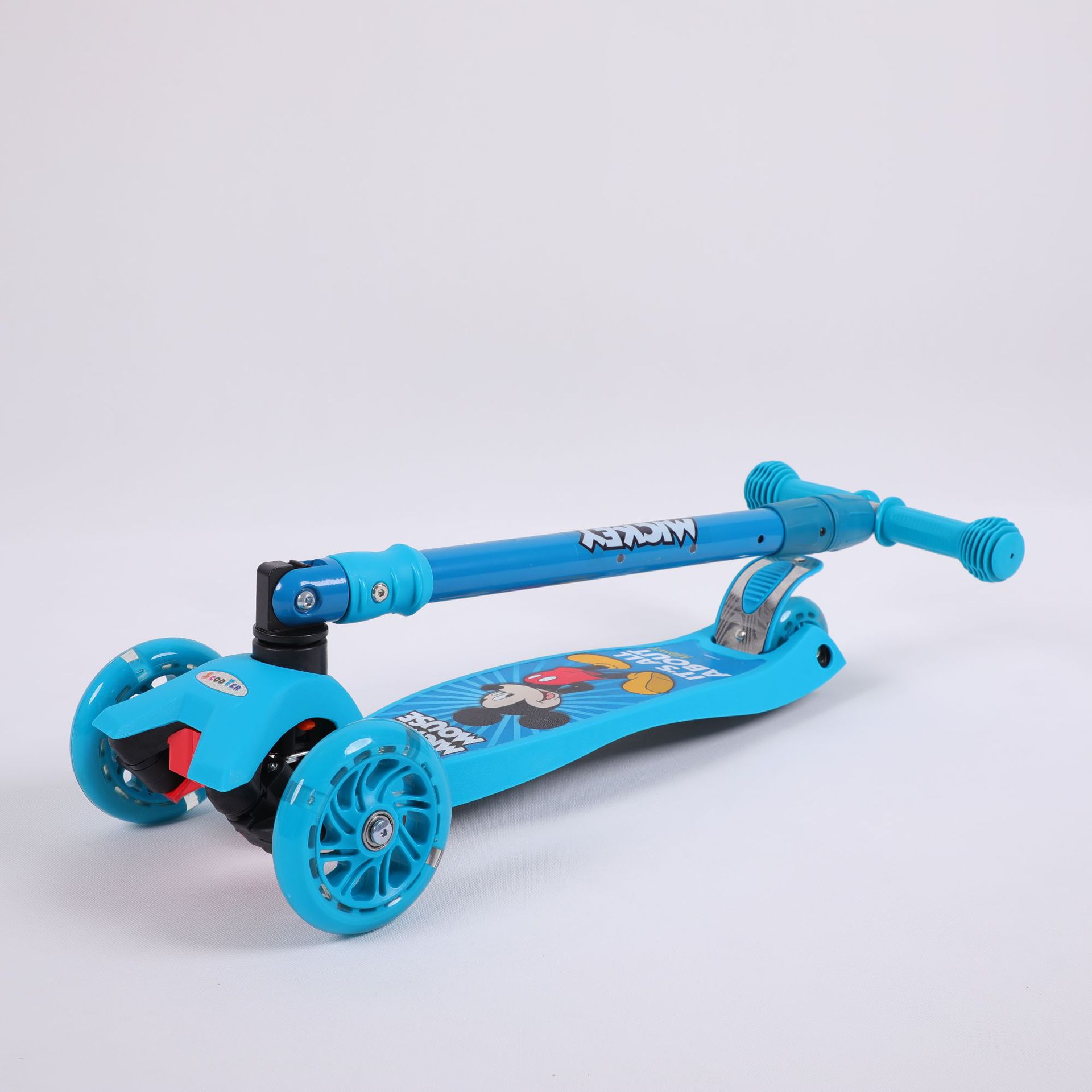 跨境外贸儿童滑板车可折叠三轮脚踏板车滑行车玩具溜溜车批发详情2