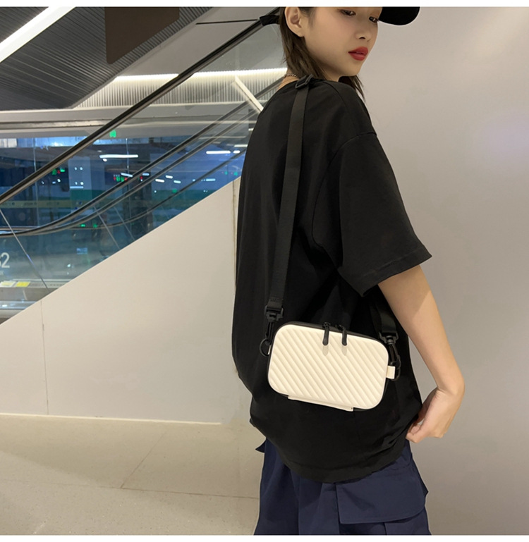 跨境时尚小挎包手机包硬壳盒子小方包通勤百搭单肩包潮流斜挎包详情19