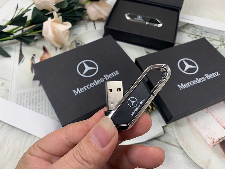 迈巴赫奔驰车载音乐U盘批发32g抖音直播64g刻字旋转优盘礼盒128GB详情18