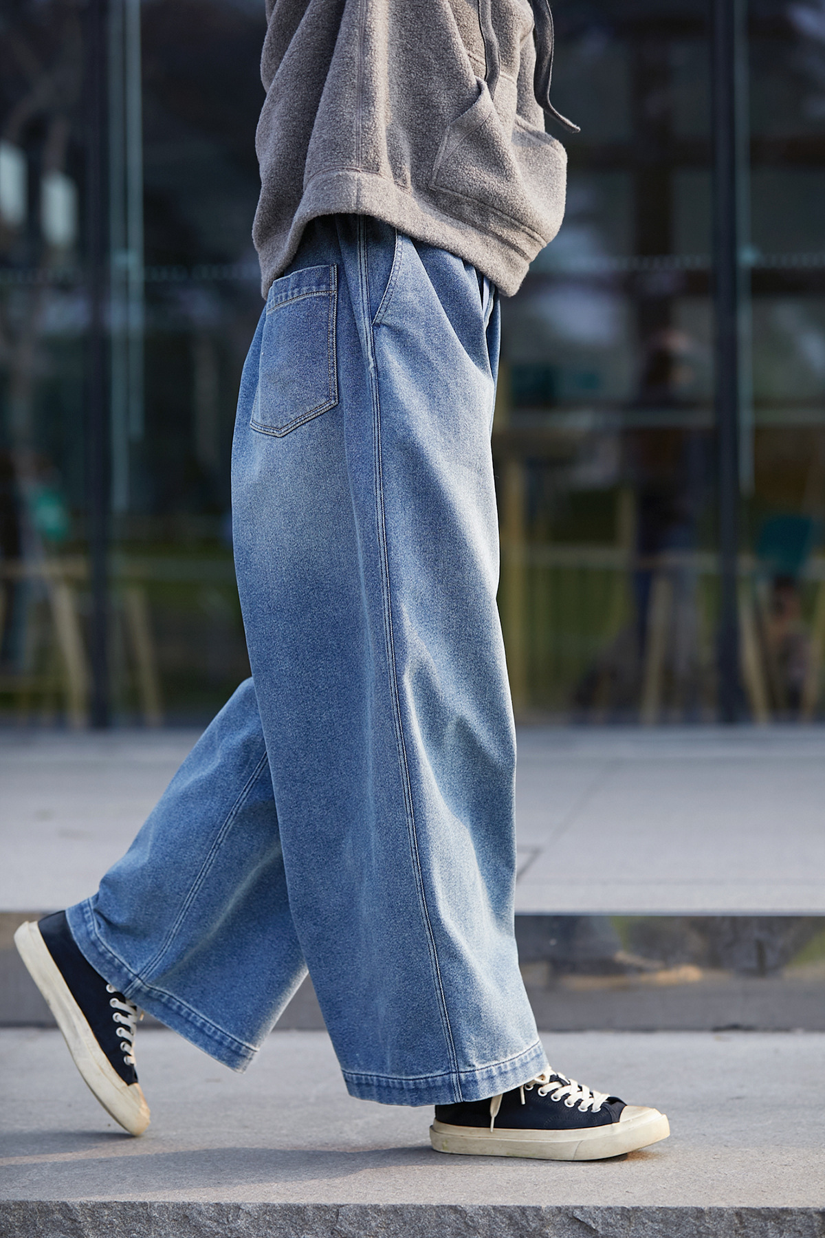 2025春秋款少年蓝色文艺小众松紧腰传统水洗磨毛休闲牛仔裤详情10