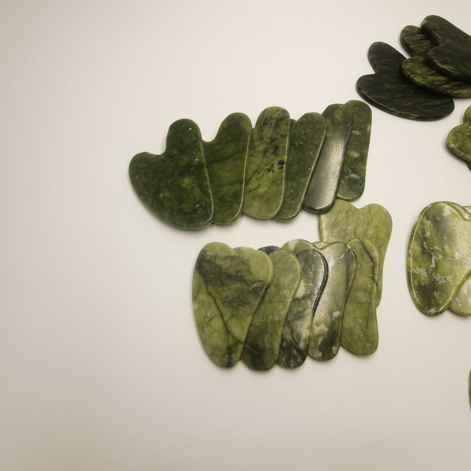 玉石刮痧板面部皮肤护理按摩专用美容经络按摩牛角天然岫玉刮痧板logo跨境厂家详情9