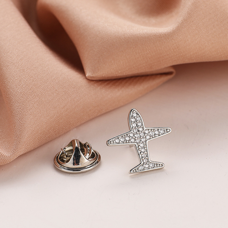 Anti-exposure small brooch for women, high-end and elegant copper zircon inlaid collar pin brooch decoration, clothing accessories wholesale pic 7