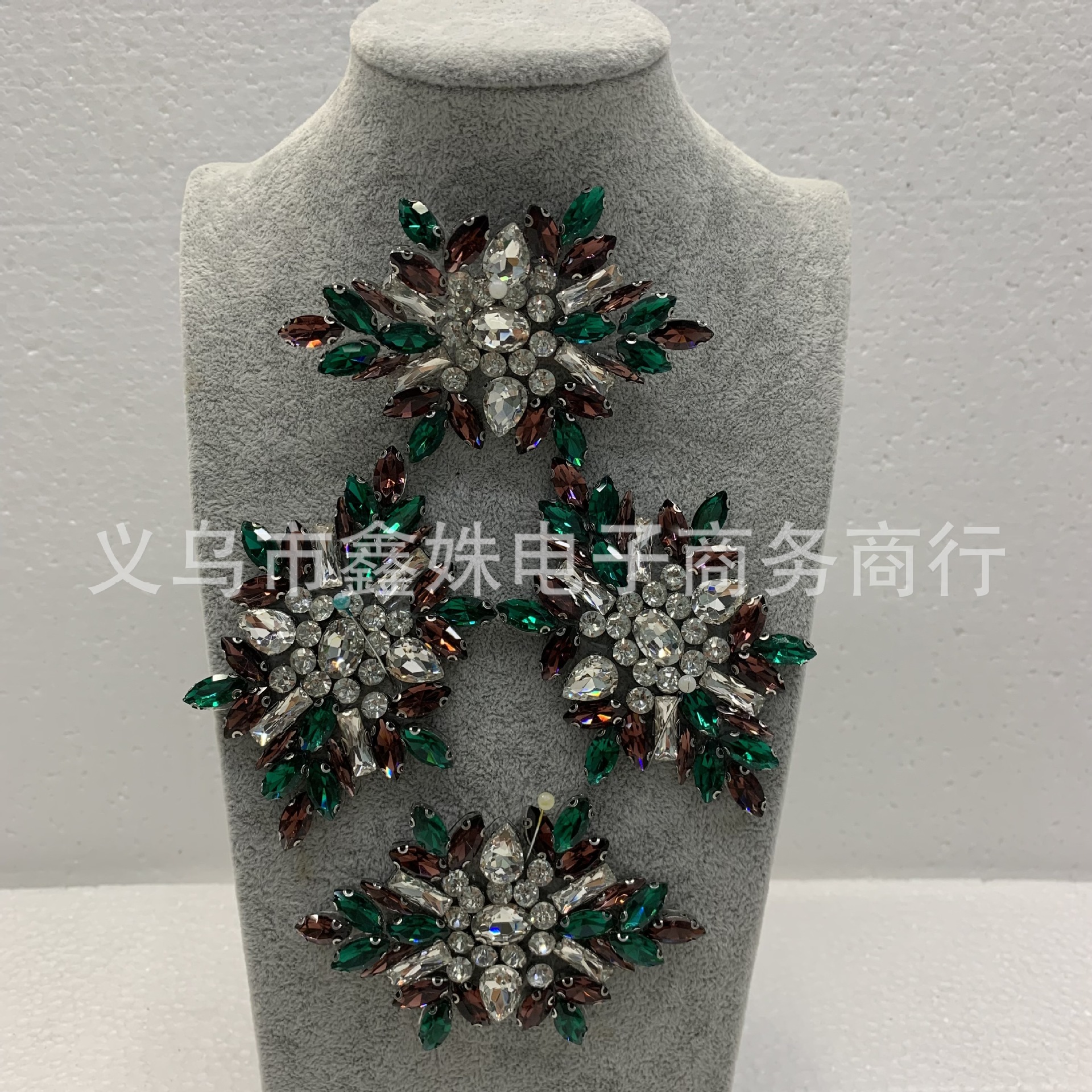 New fashionable and personalized colored diamond hot melt adhesive decal clothing accessories pic 5